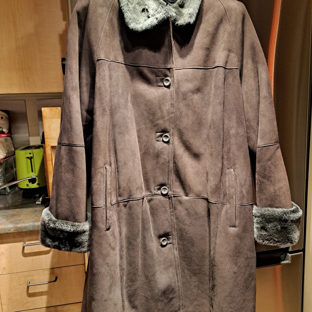 Danier Dark Brown Trench Shirling Coat Fur Trim
